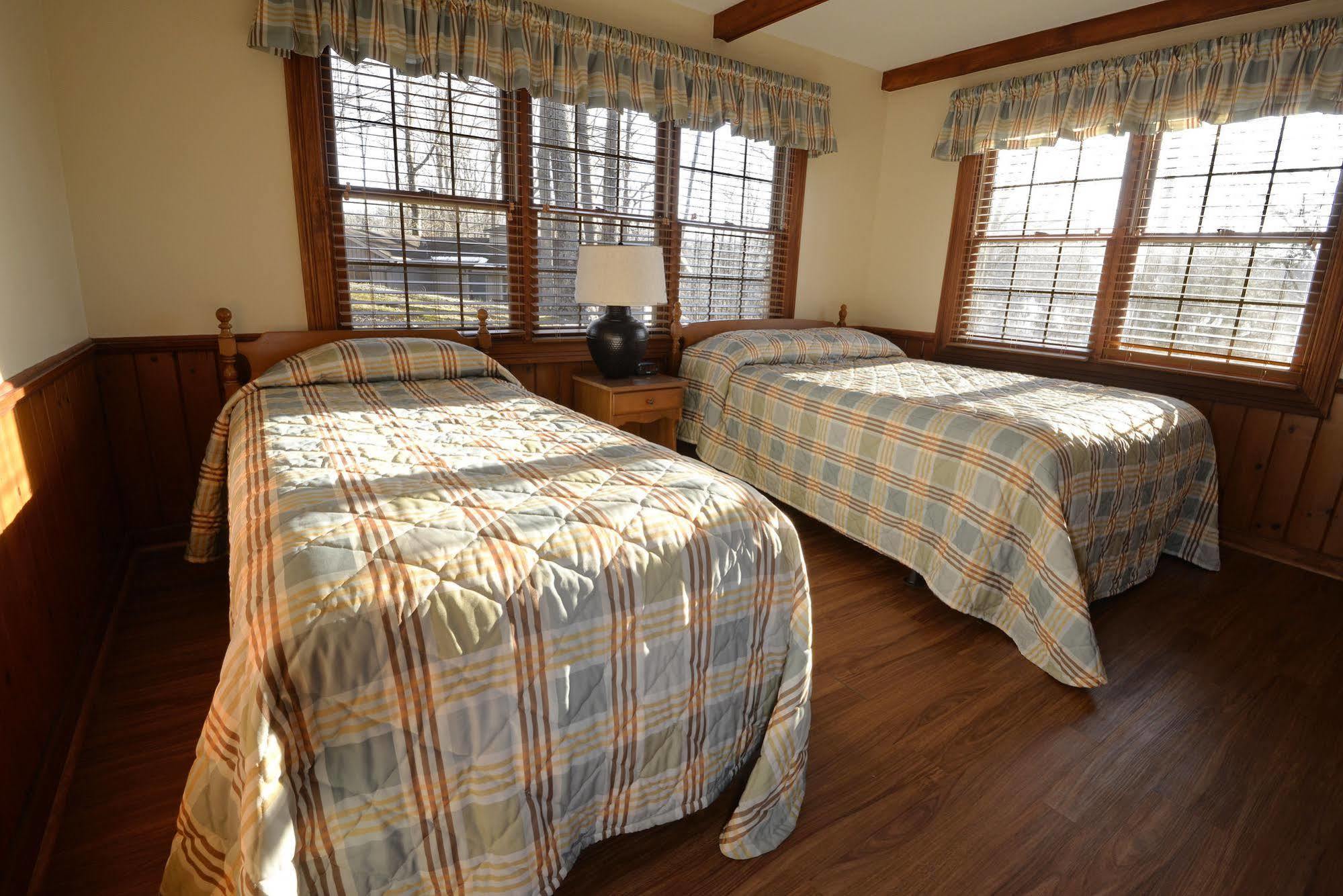 Lake Cumberland State Resort Park Jamestown Екстериор снимка