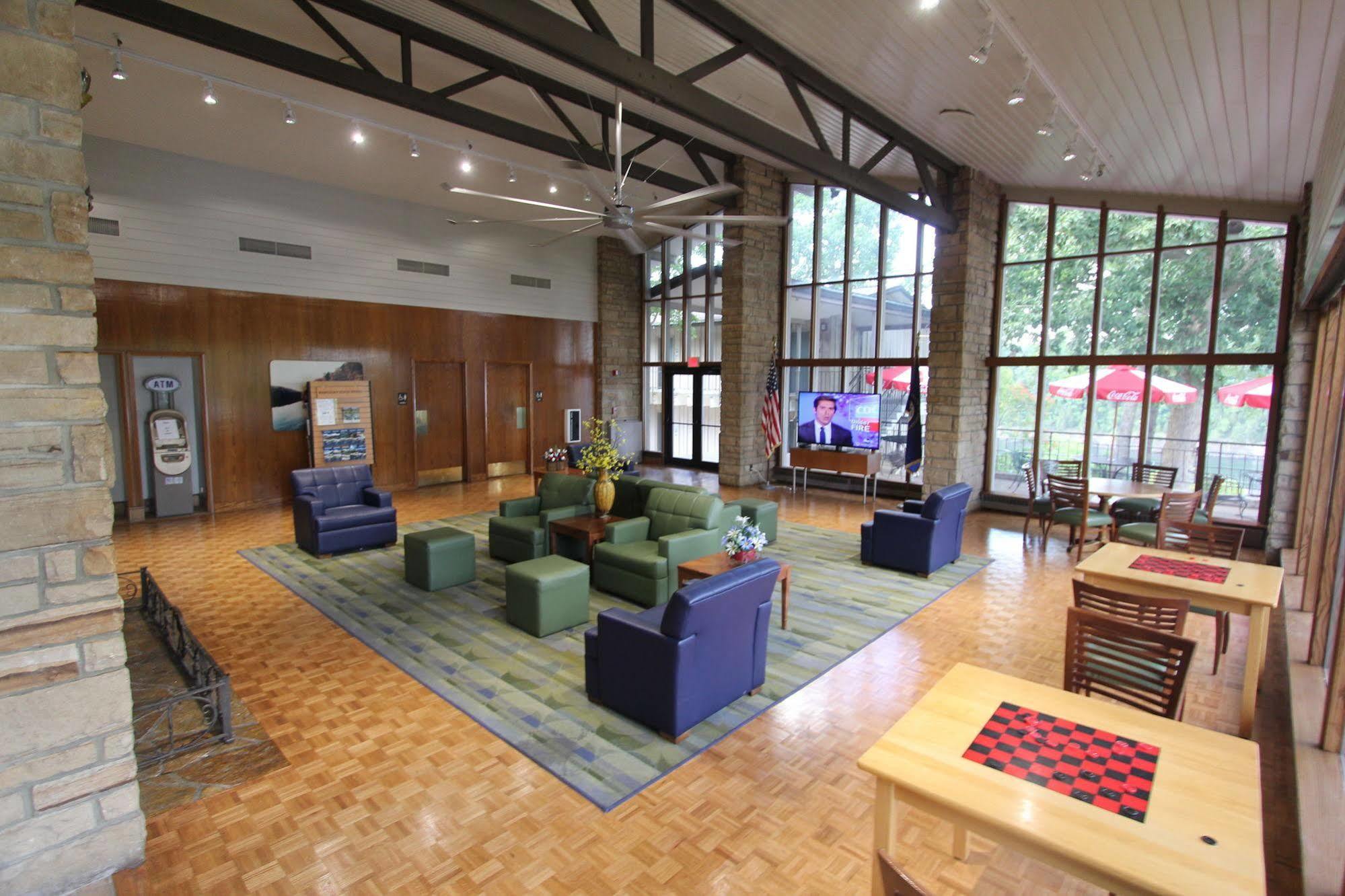 Lake Cumberland State Resort Park Jamestown Екстериор снимка